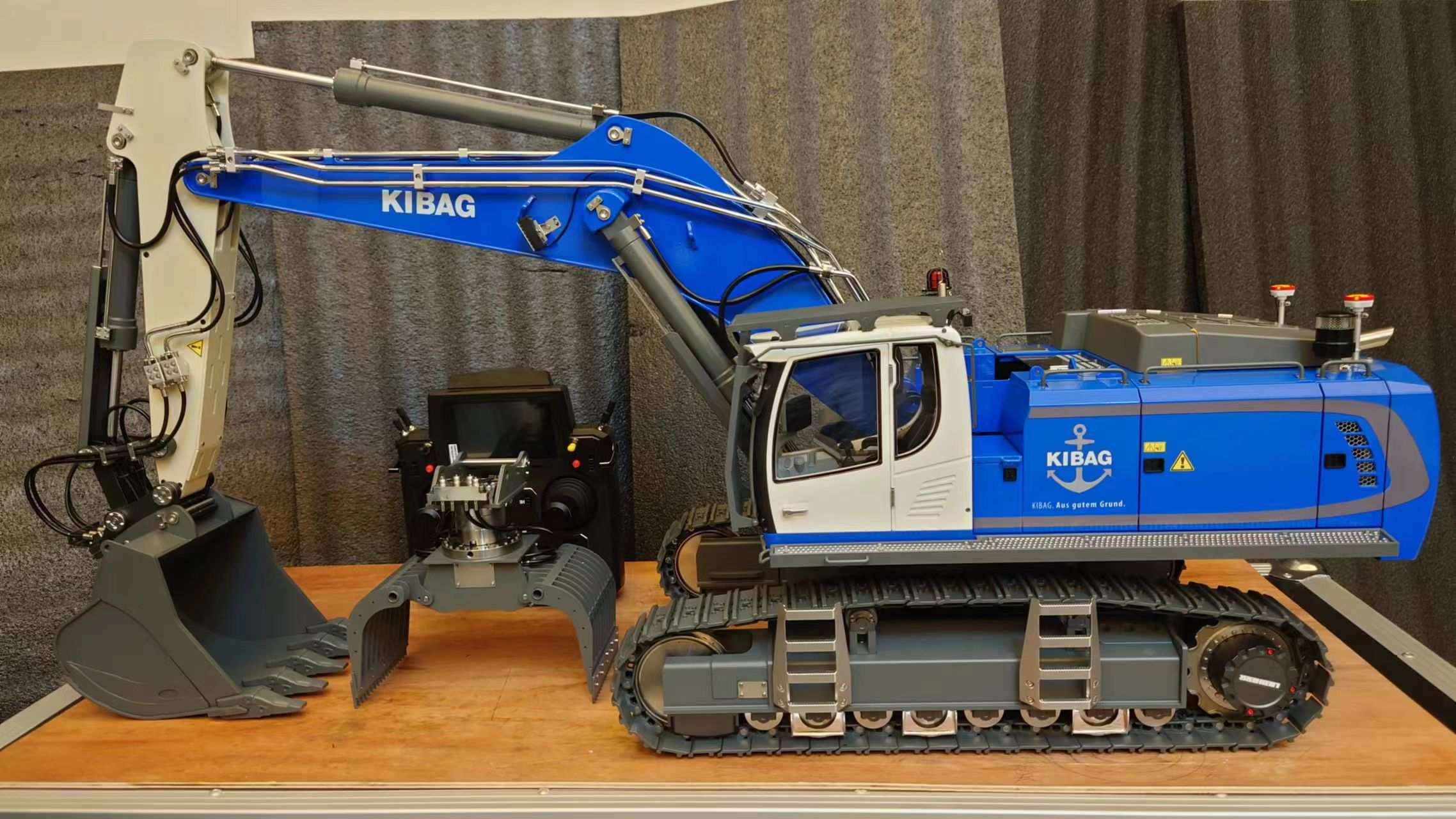K970-100S蓝色实拍图 (1).jpg